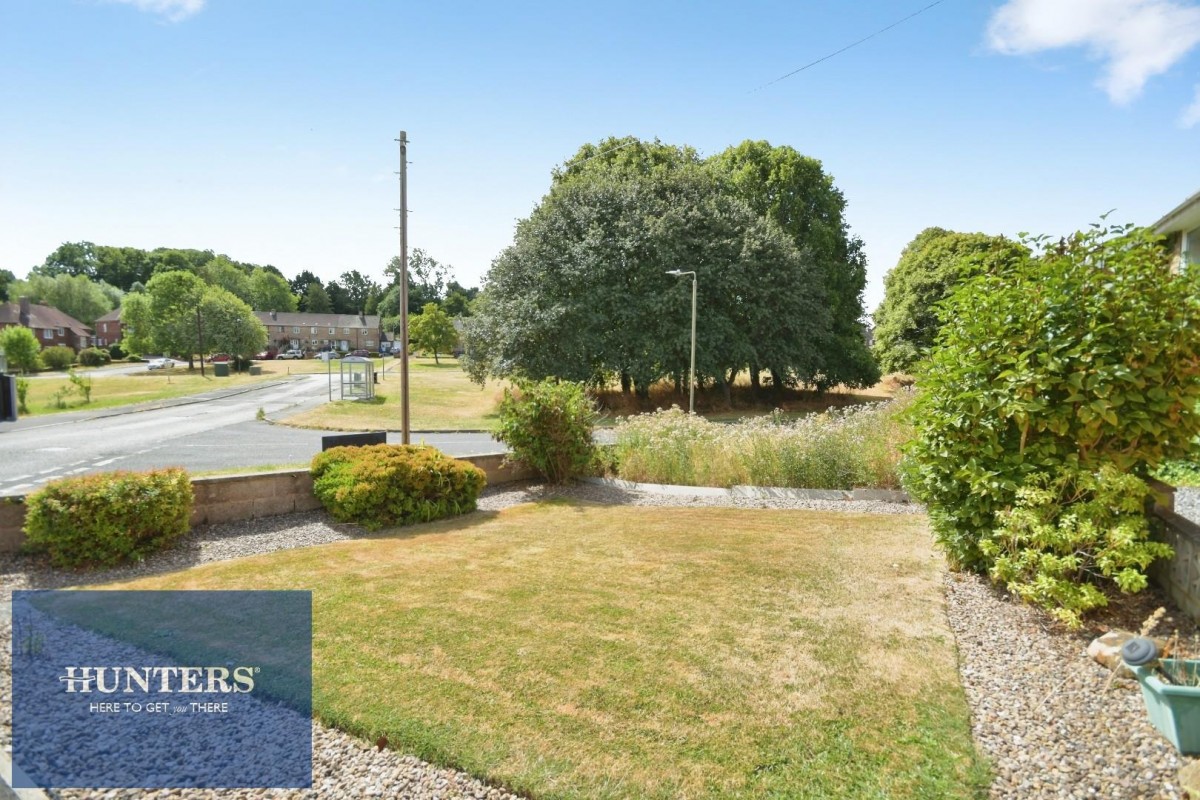 Lindale Road, Dunston, Chesterfield, S41 8JH