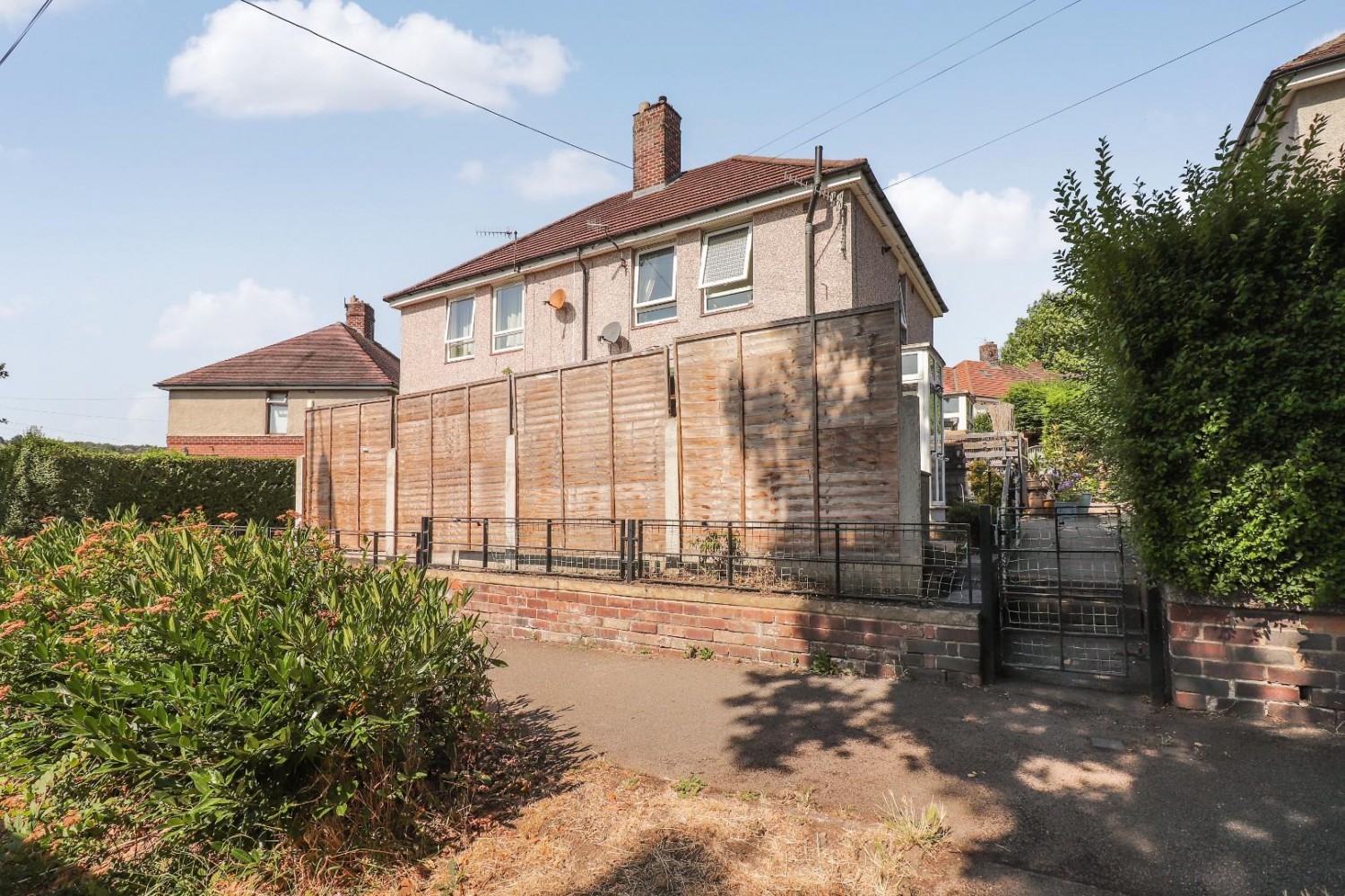 1 bedroom Flat for sale in Wisewood Avenue, Wisewood, Sheffield