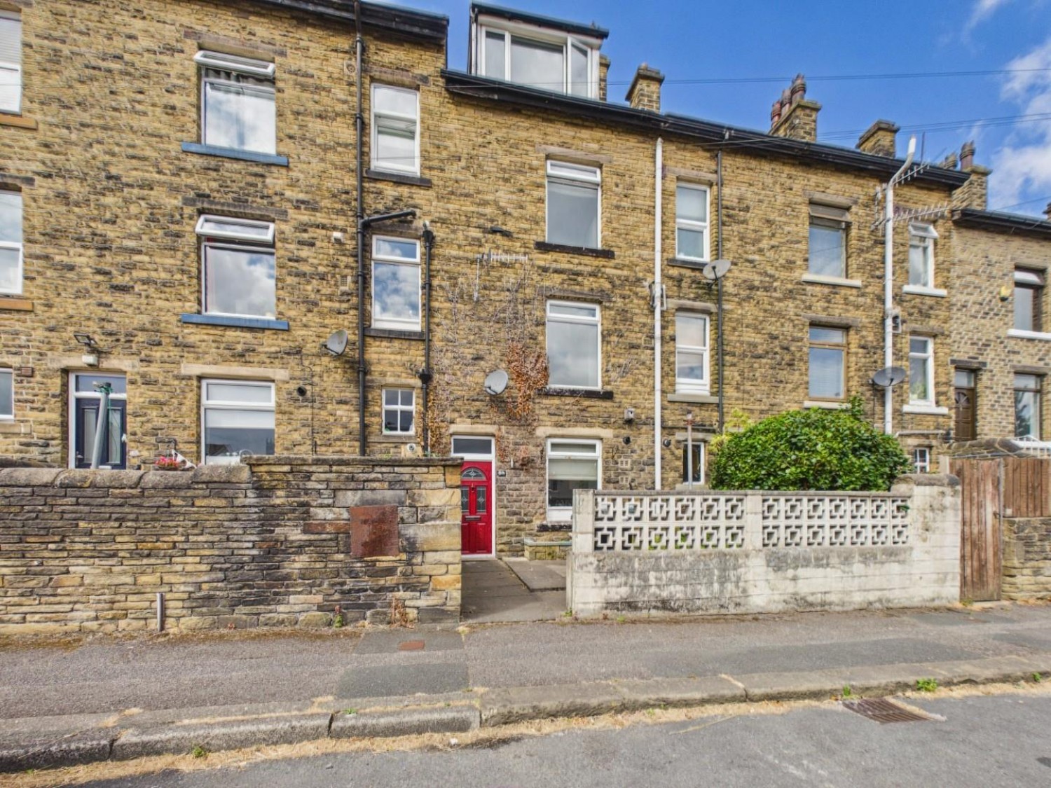 3 bedroom House for sale in Elliott Street, Shipley