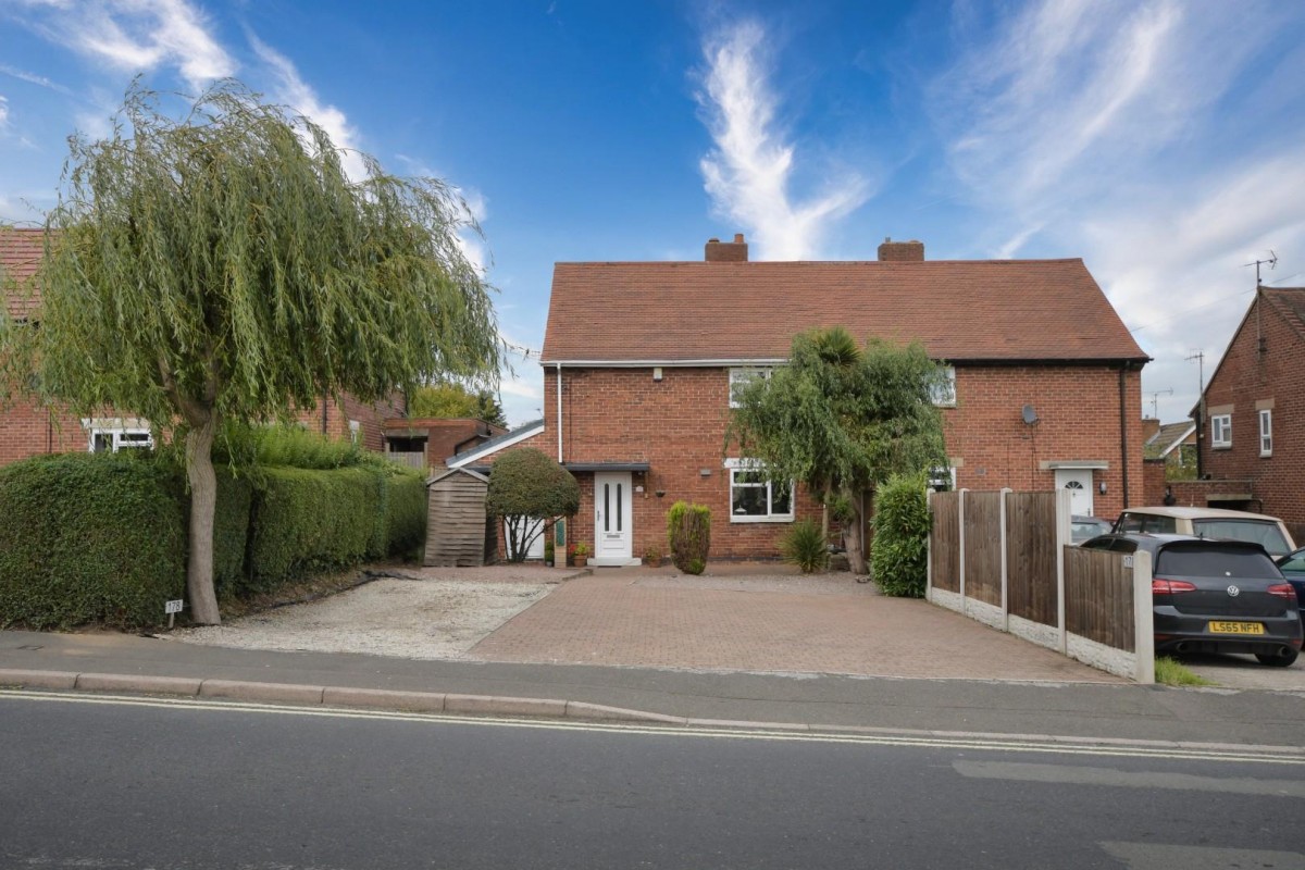 Queen Victoria Road, New Tupton, Chesterfield