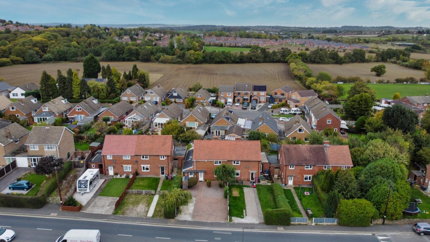 4 bedroom House for sale in Queen Victoria Road, New Tupton, Chesterfield