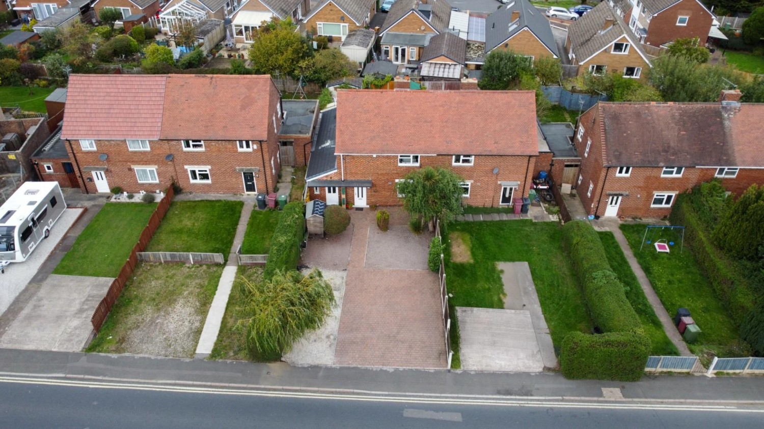 4 bedroom House for sale in Queen Victoria Road, New Tupton, Chesterfield