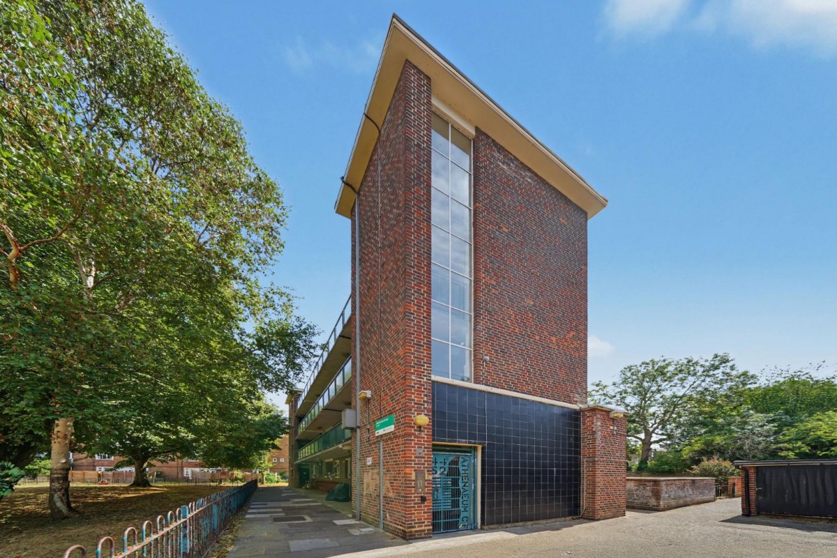 Highbury New Park, London, N5