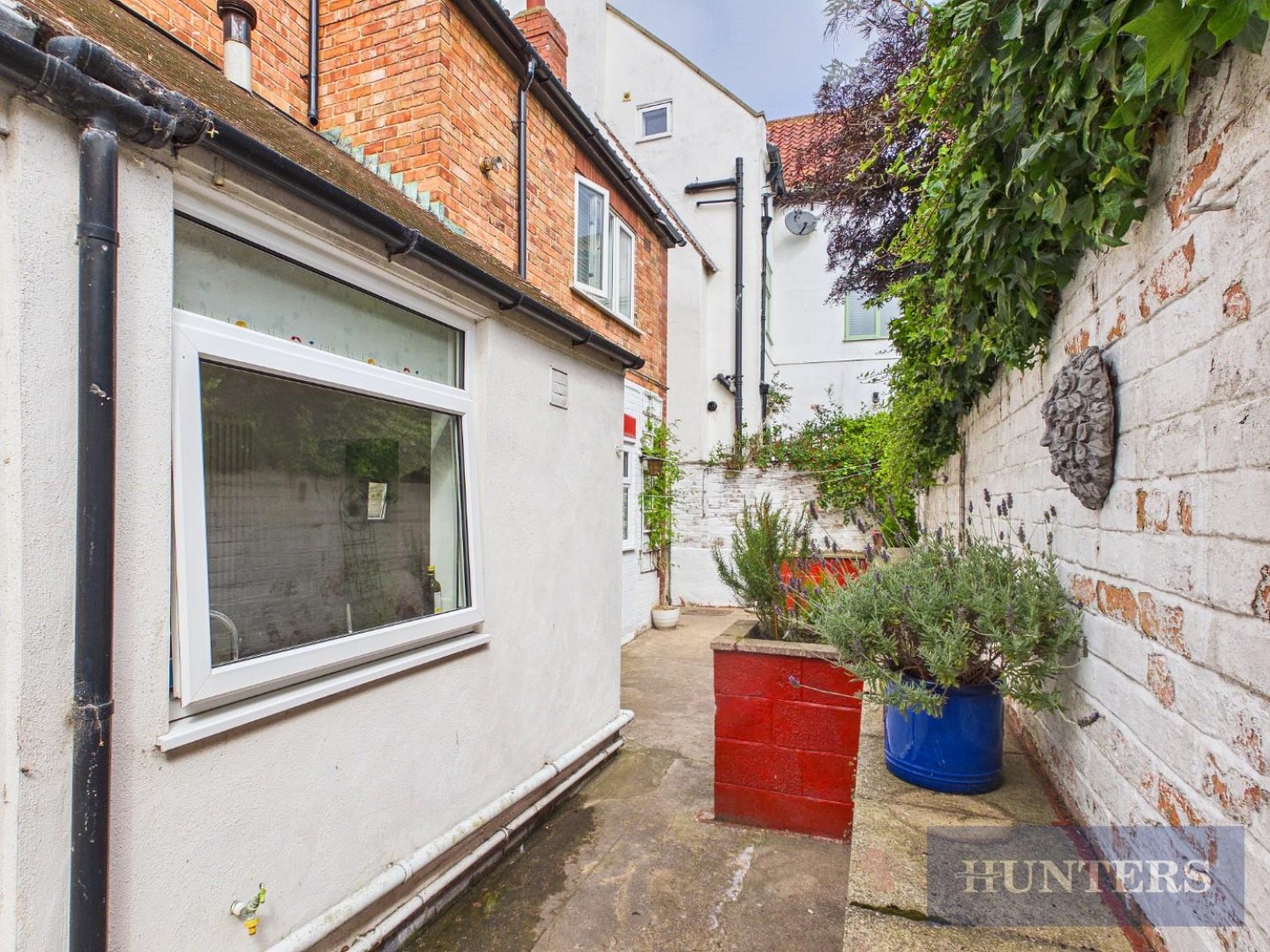 3 bedroom House for sale in Castlegate, Scarborough