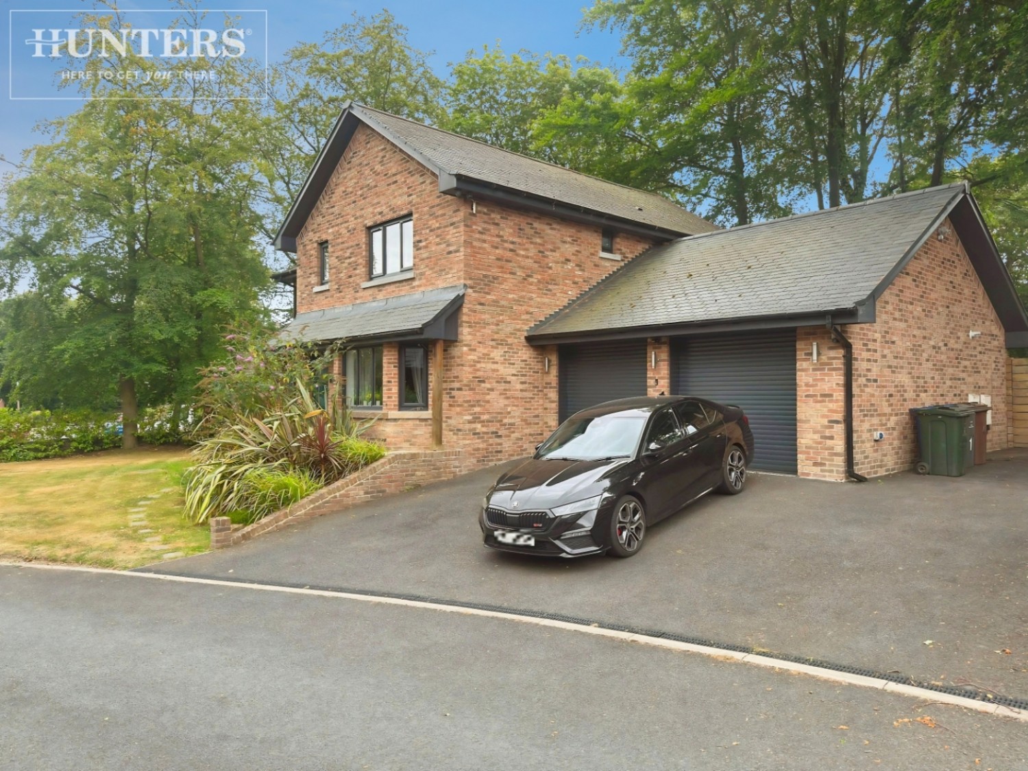 4 bedroom House for sale in Woodroyd Gardens , Wood Walk, Wombwell