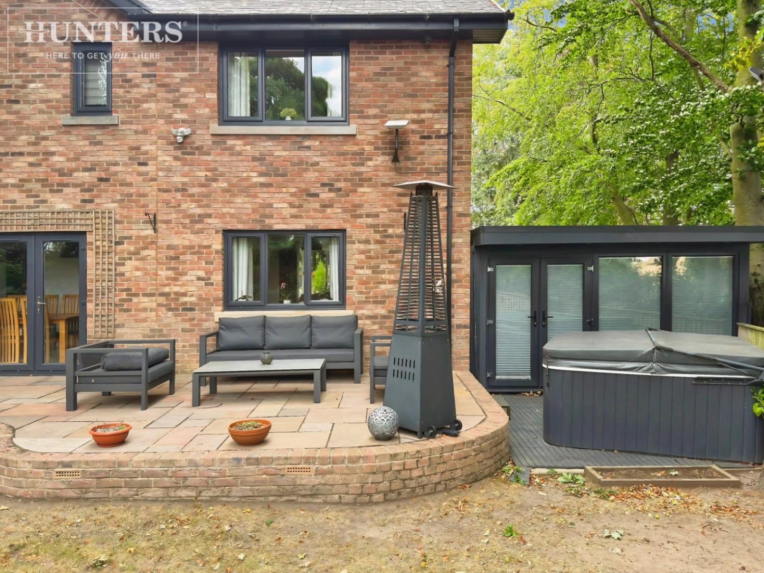 4 bedroom House for sale in Woodroyd Gardens , Wood Walk, Wombwell