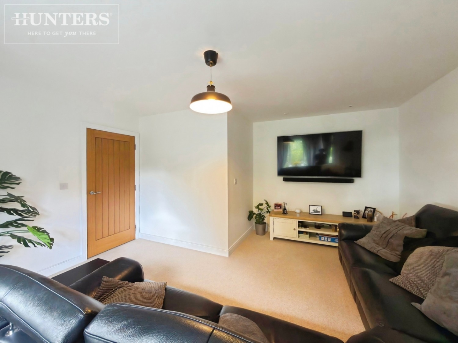 4 bedroom House for sale in Woodroyd Gardens , Wood Walk, Wombwell
