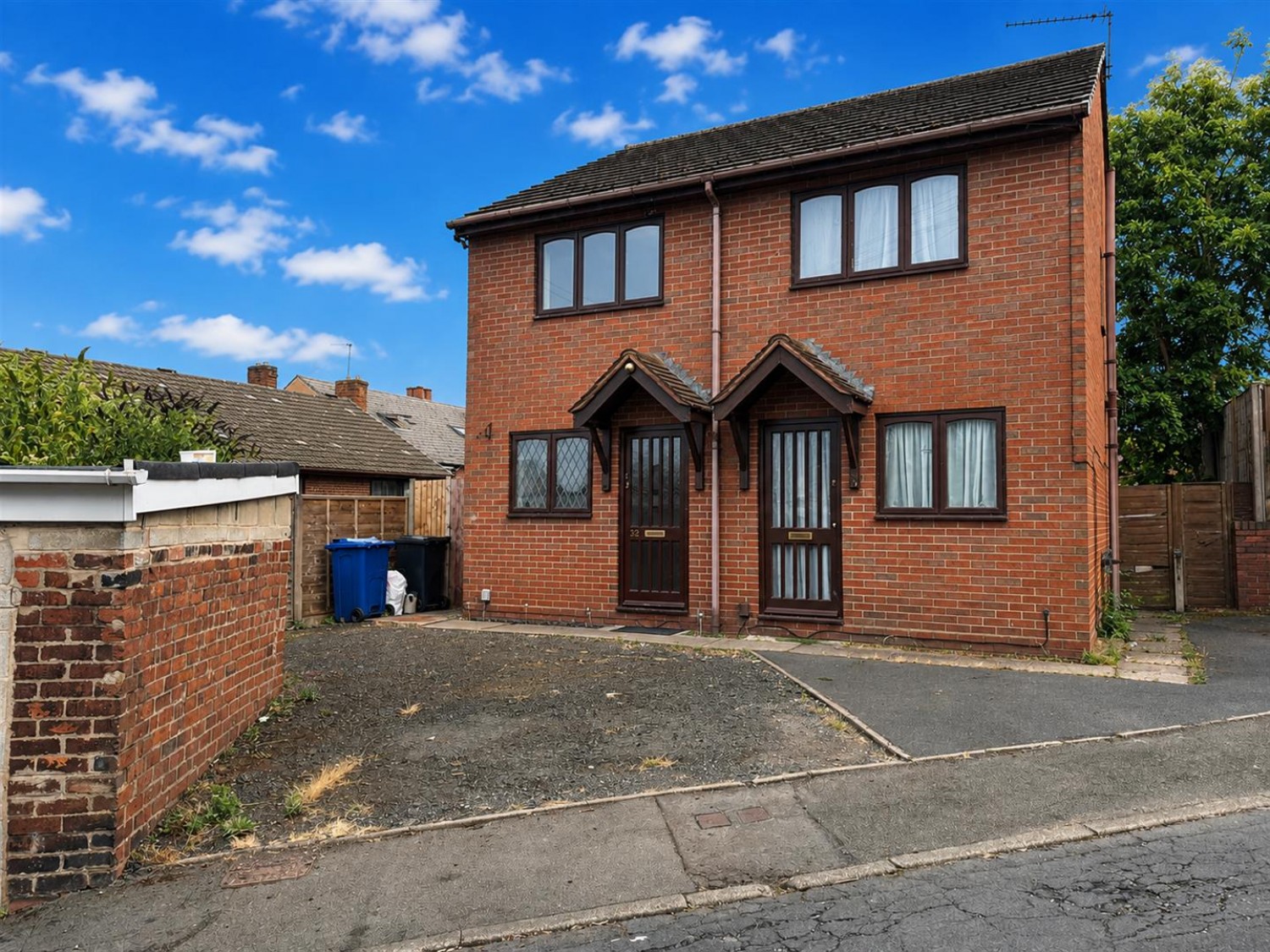 2 bedroom House for sale in King Street, Stourbridge, DY9 8UT