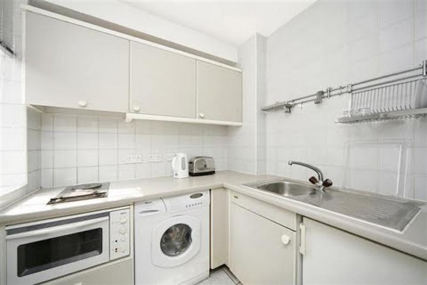 1 bedroom Flat to let in Chelsea Cloisters, Sloane Avenue, SW3