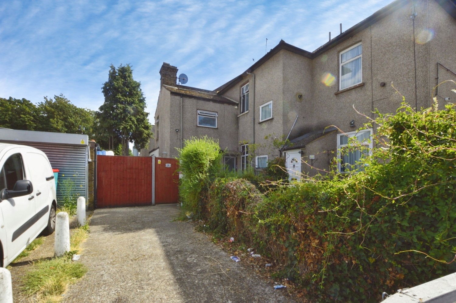 2 bedroom House for sale in Mansfield Road, Ilford IG1 3AZ