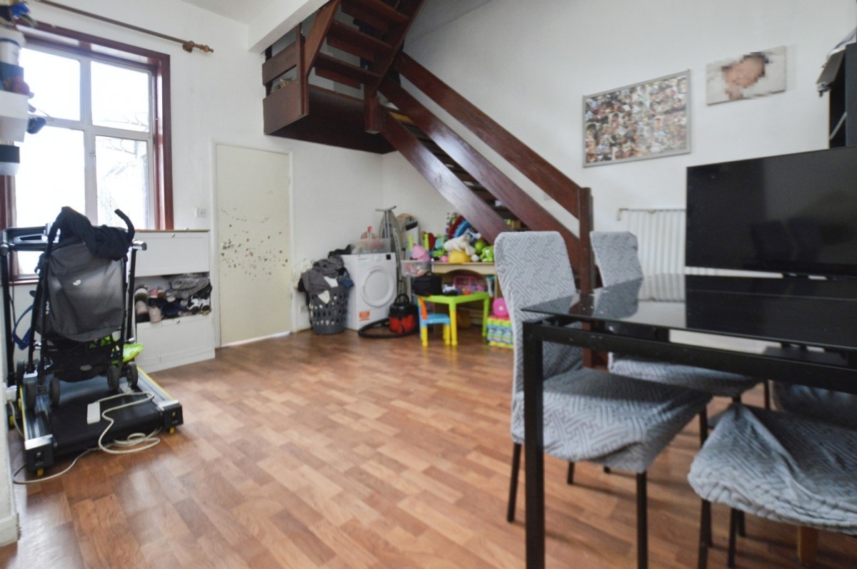 Mansfield Road, Ilford IG1 3AZ