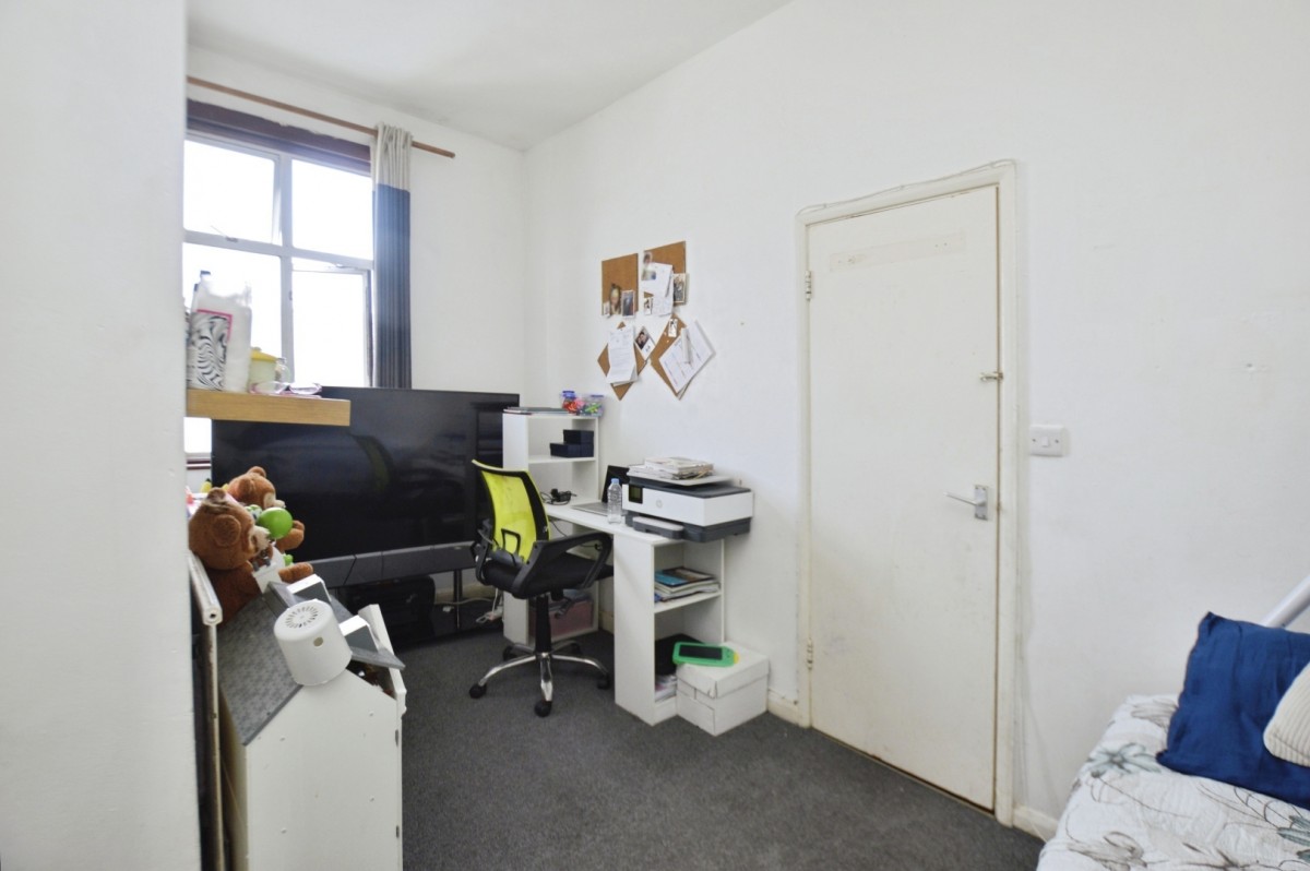 Mansfield Road, Ilford IG1 3AZ