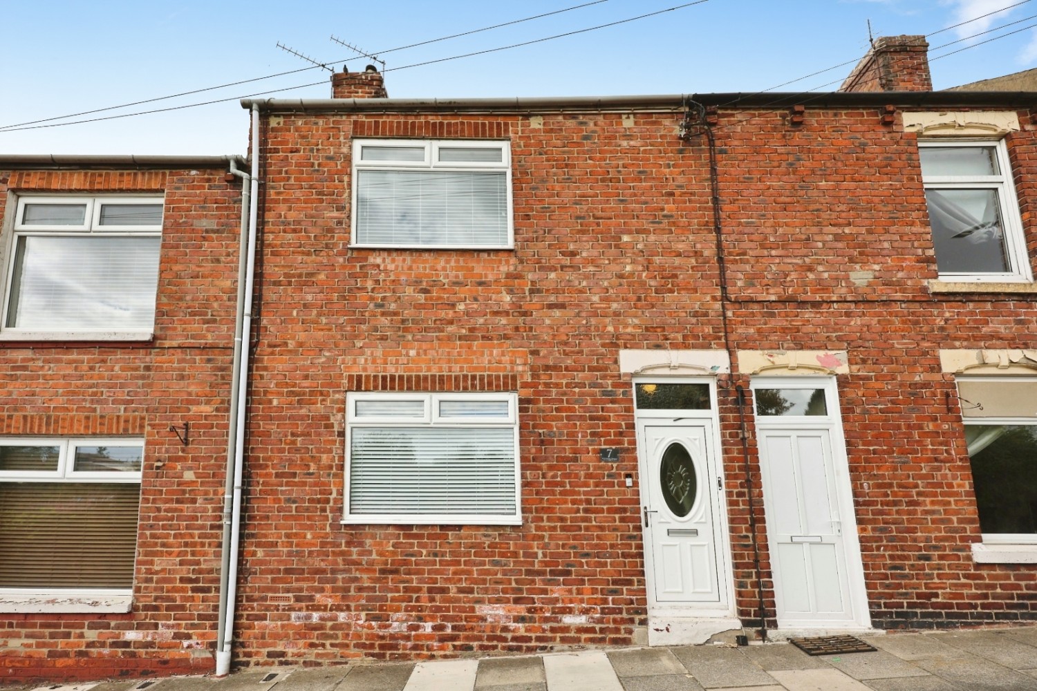 2 bedroom House for sale in Kitchener Terrace, Ferryhill
