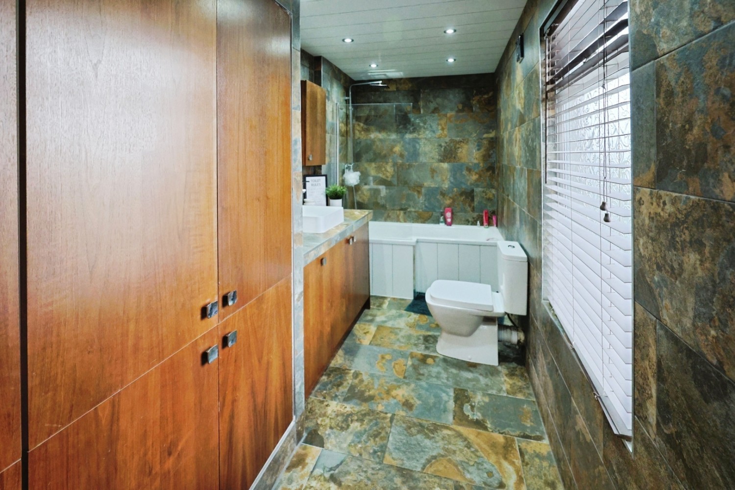 3 bedroom House for sale in Rosemount Road, Bishop Auckland