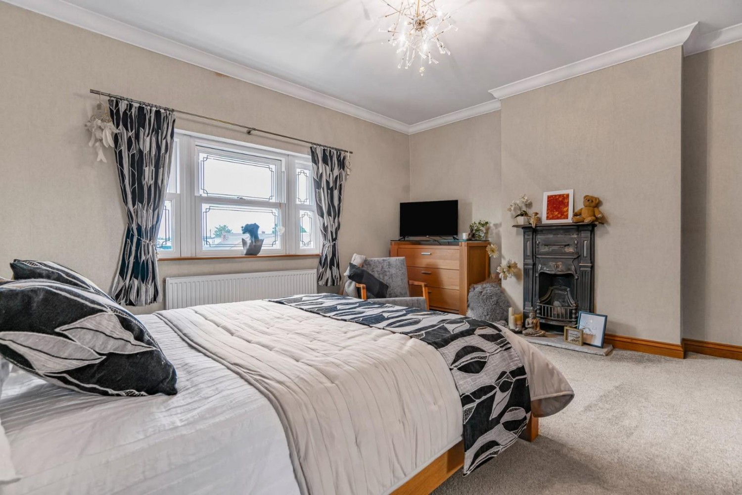 4 bedroom House for sale in Newton road