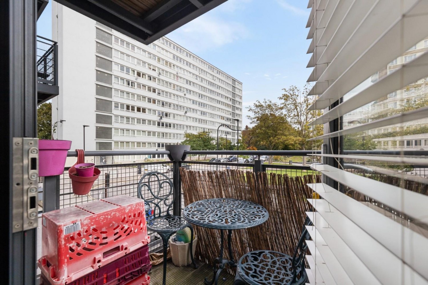 1 bedroom Flat for sale in Pooles Park, London, N4