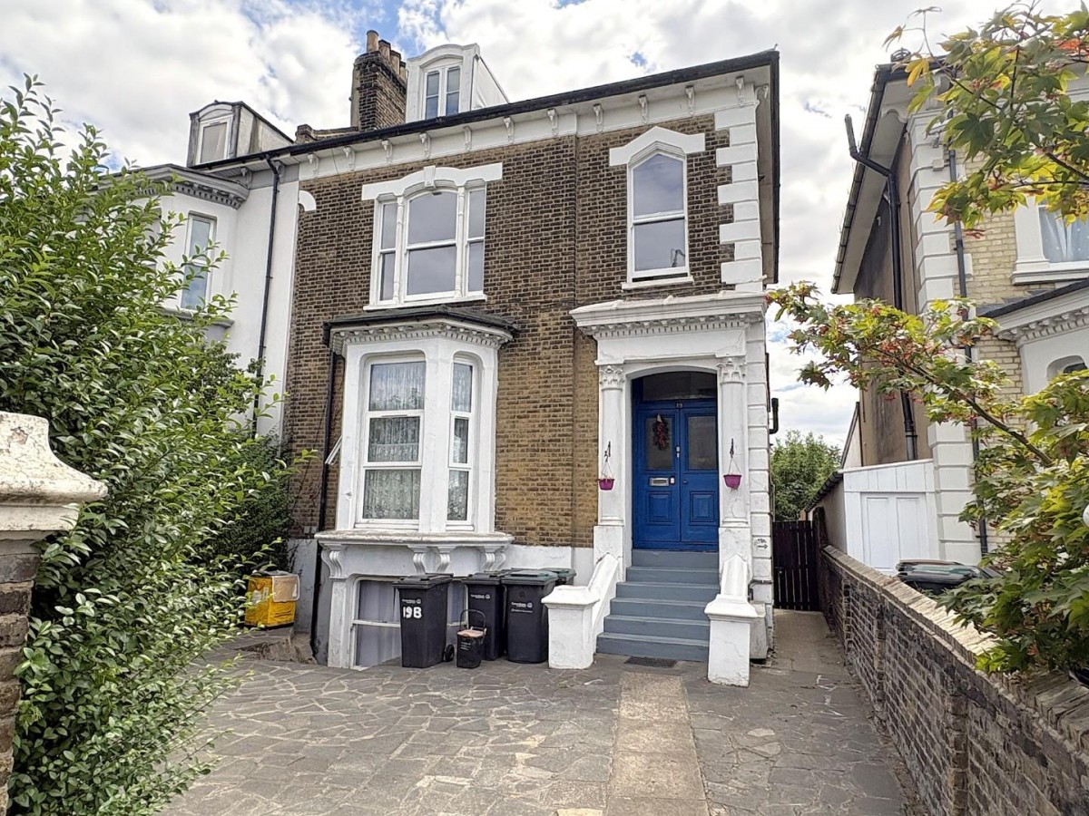 Overcliffe, Gravesend