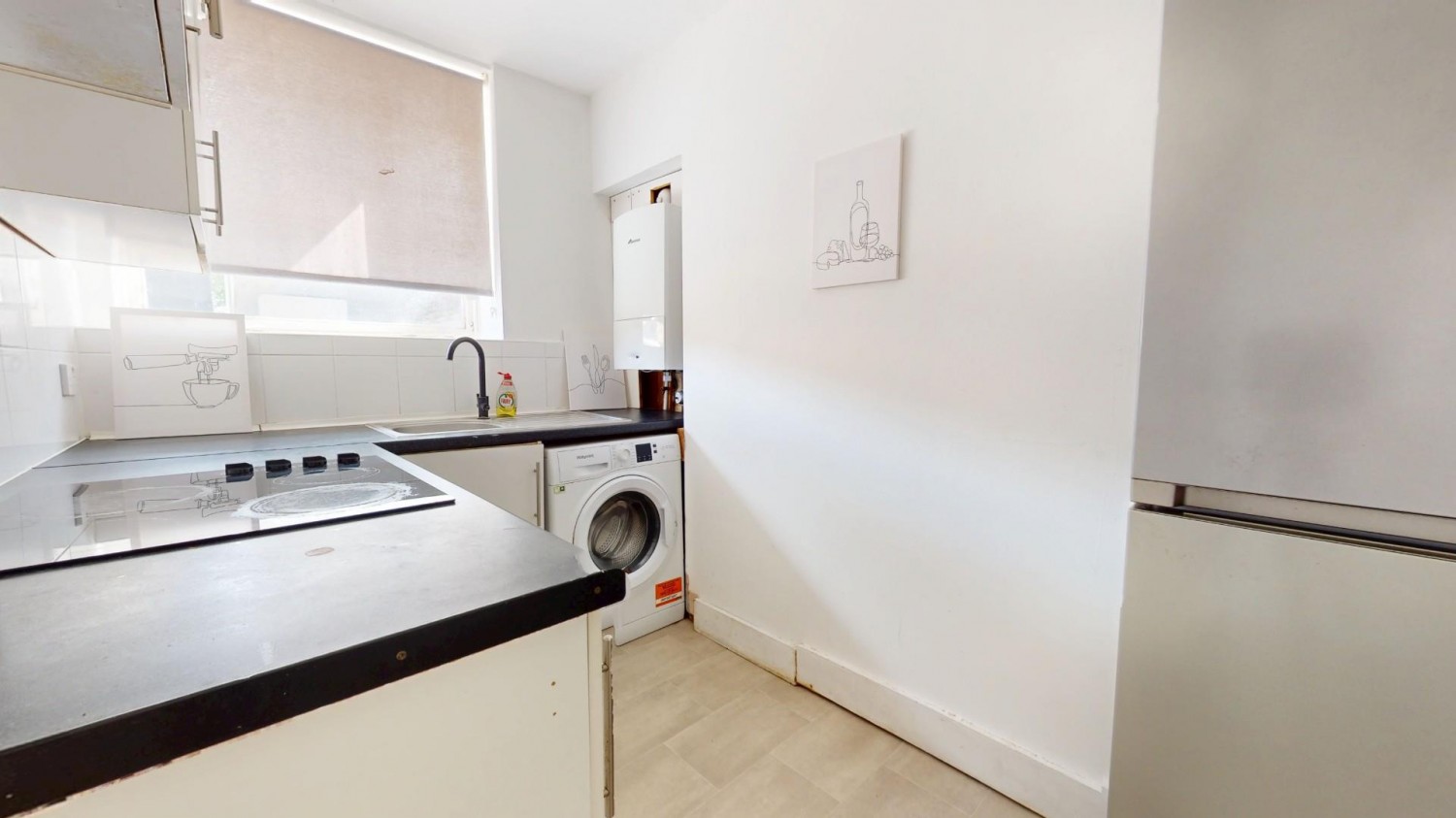 2 bedroom Flat for sale in Overcliffe, Gravesend
