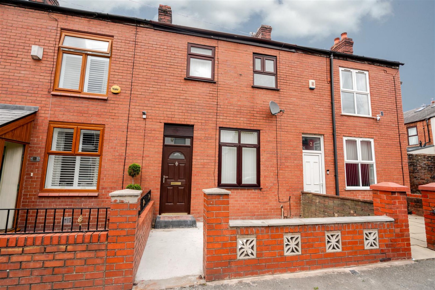 3 bedroom House for sale in Isherwood St, Leigh