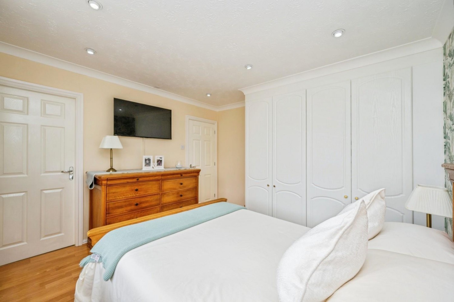 4 bedroom House for sale in Talland Avenue, Amington, Tamworth