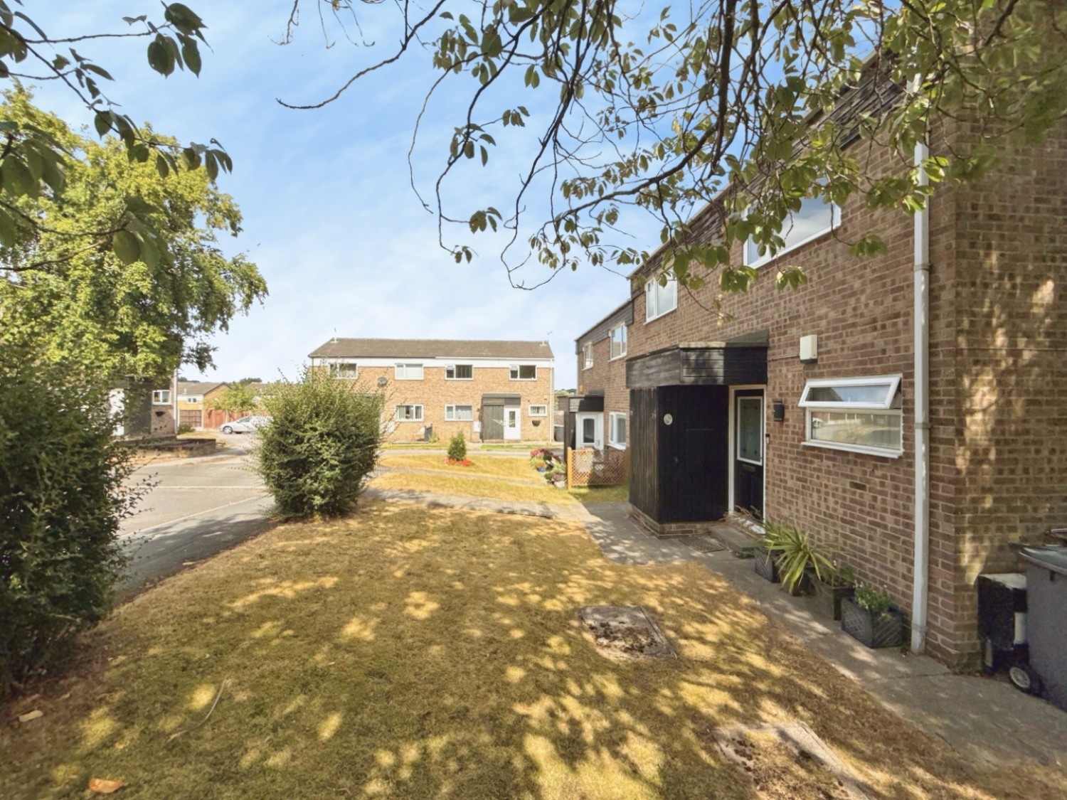 2 bedroom Flat for sale in Pine Croft, Chapeltown, Sheffield