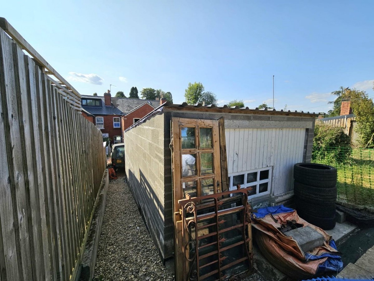 Rosebery Road, Dursley
