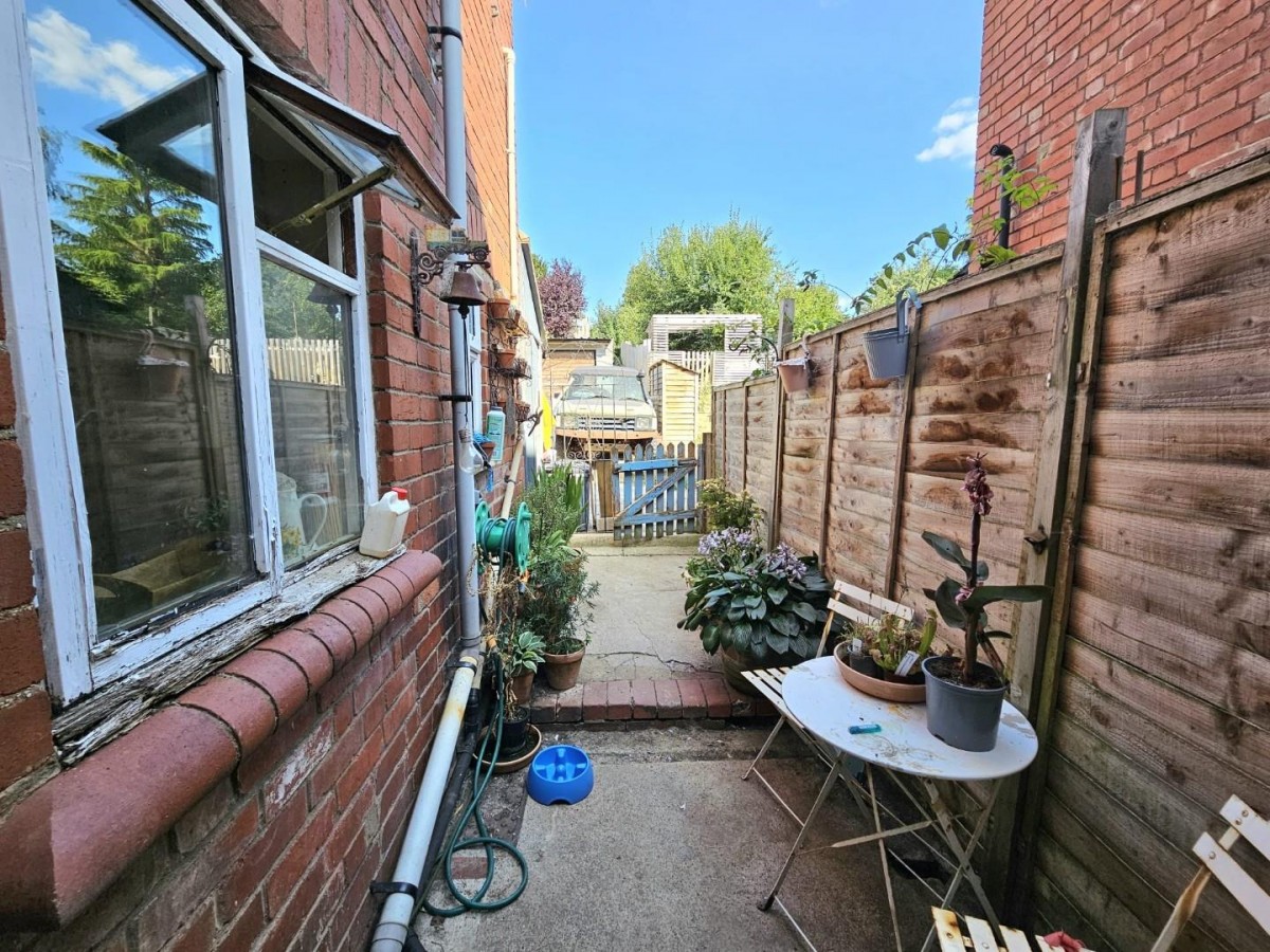 Rosebery Road, Dursley