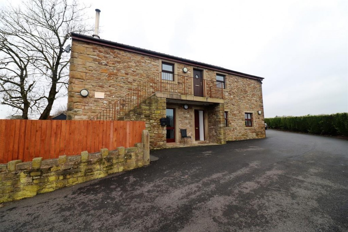 Longsight Road, Clayton Le Dale, Blackburn, BB1 9EX