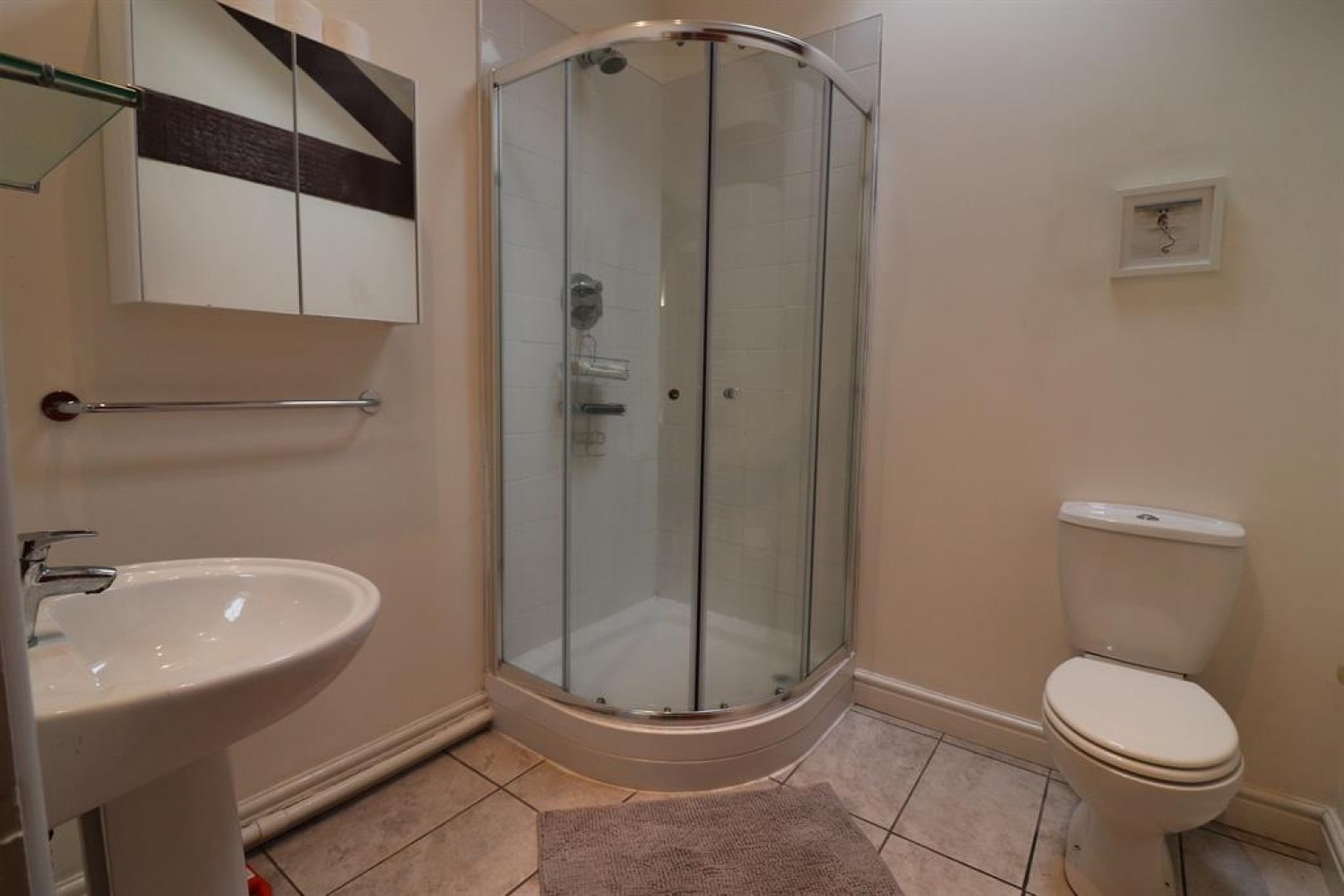 2 bedroom Flat to let in Longsight Road, Clayton Le Dale, Blackburn, BB1 9EX