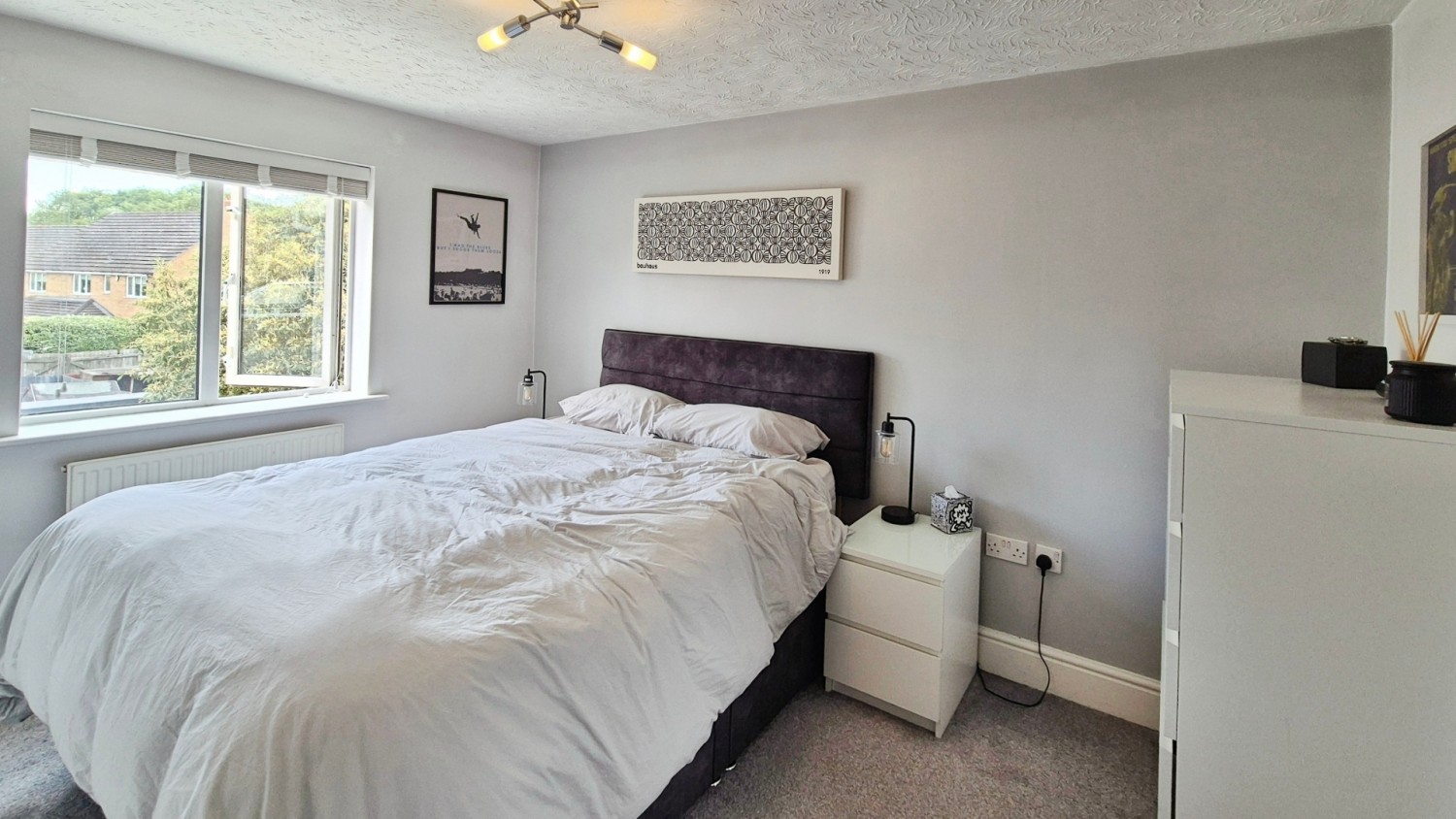 3 bedroom House for sale in Moorhen Close, Brownhills, Walsall, WS8 6EE