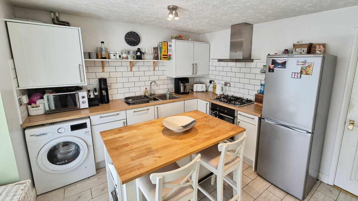 Moorhen Close, Brownhills, Walsall, WS8 6EE