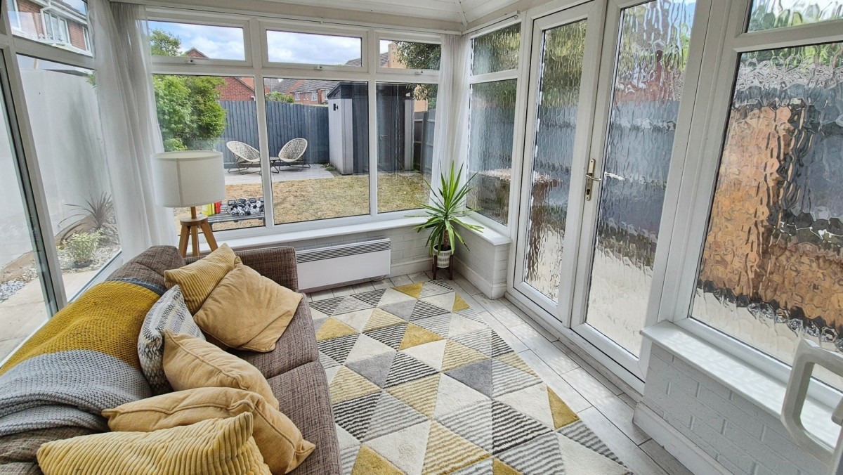 Moorhen Close, Brownhills, Walsall, WS8 6EE