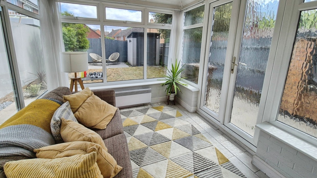 Moorhen Close, Brownhills, Walsall, WS8 6EE