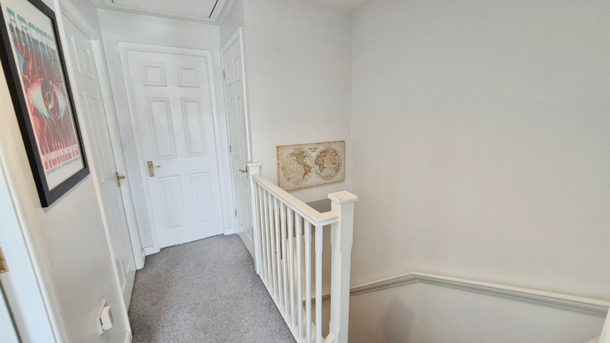Moorhen Close, Brownhills, Walsall, WS8 6EE