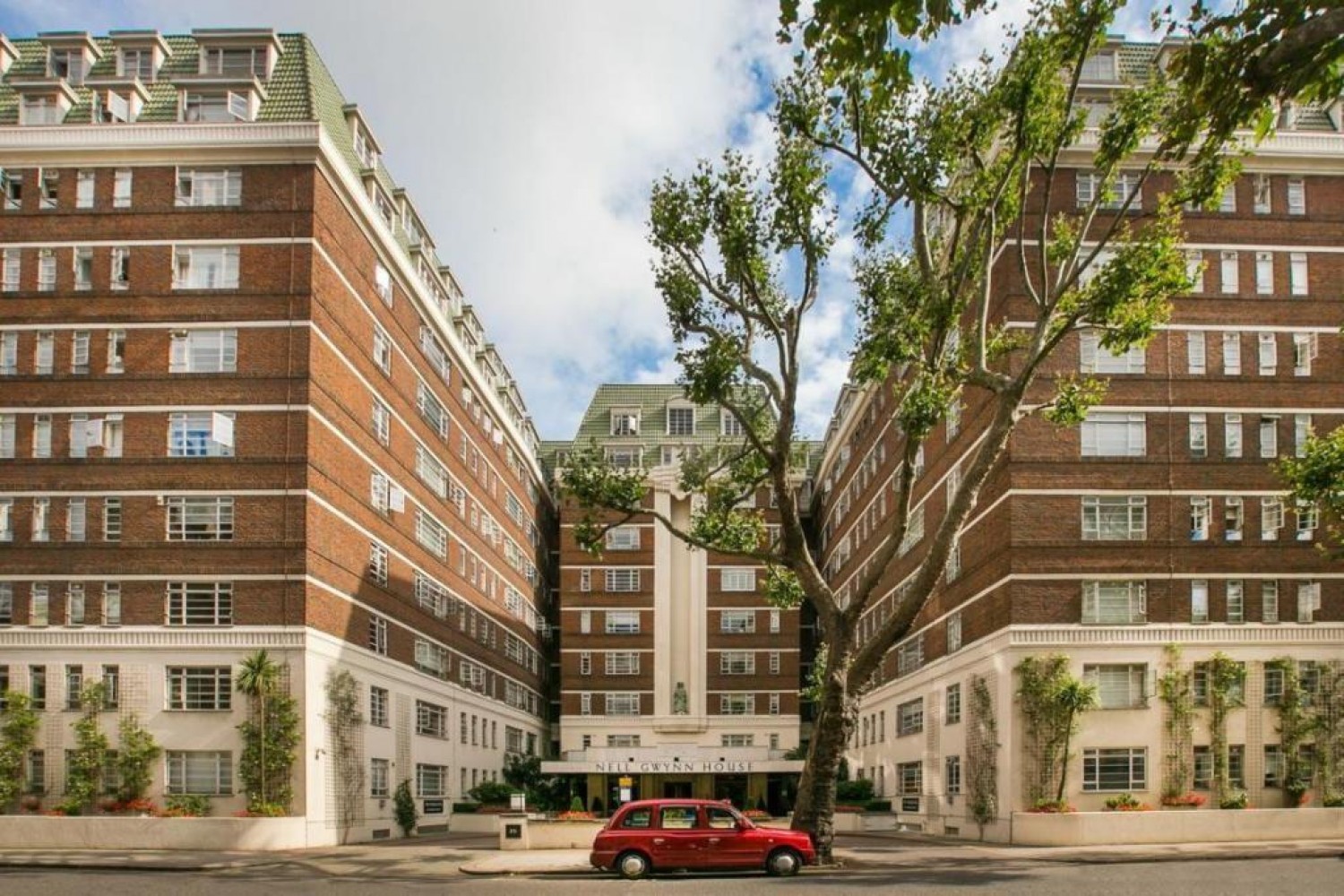 1 bedroom Flat to let in Nell Gwynn House, London , SW3