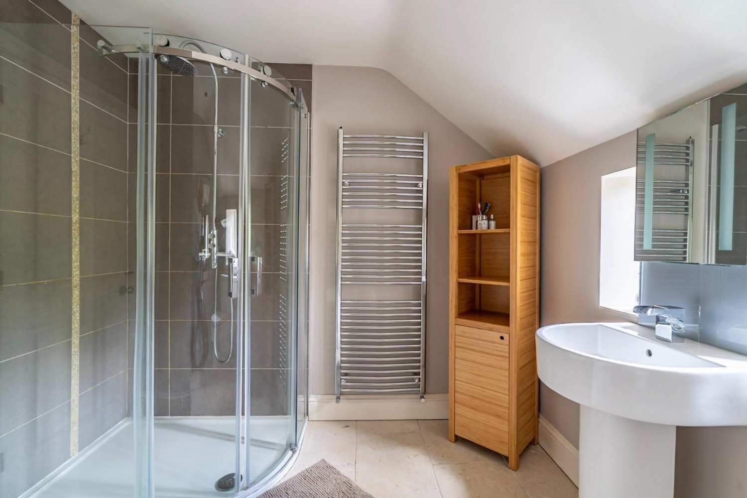 5 bedroom House for sale in The Nookin, Husthwaite, York