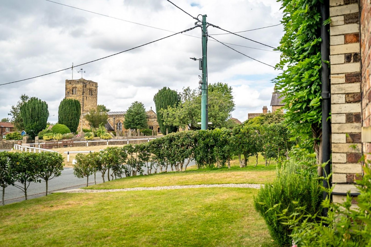 5 bedroom House for sale in The Nookin, Husthwaite, York