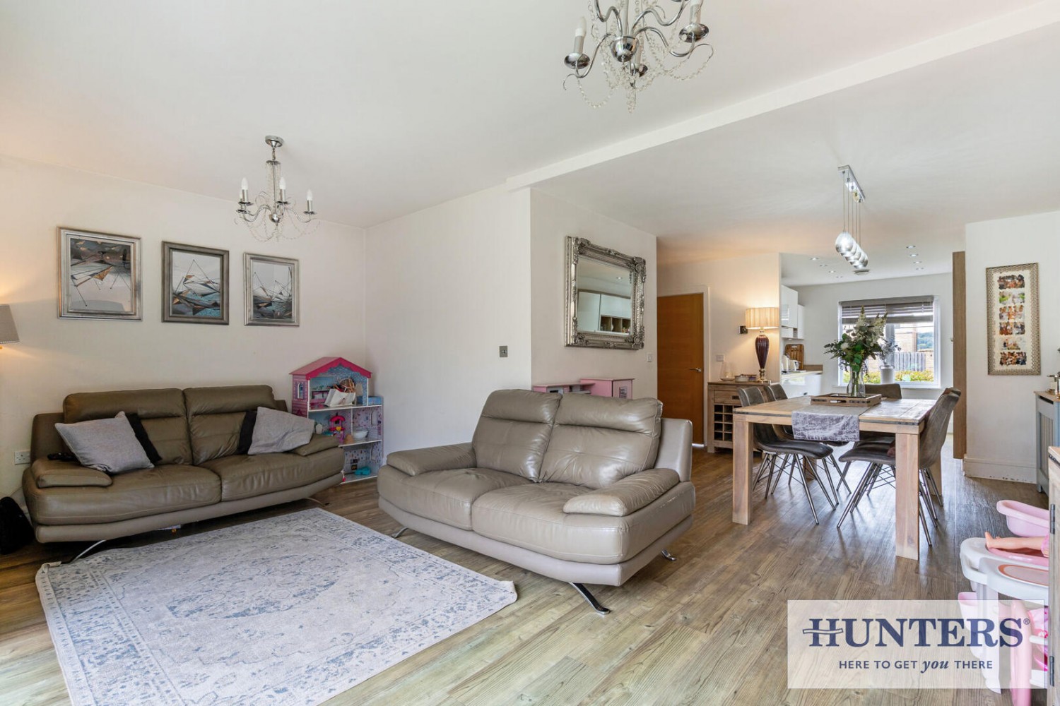 4 bedroom House for sale in West Wood Close, Apperley Bridge, Bradford