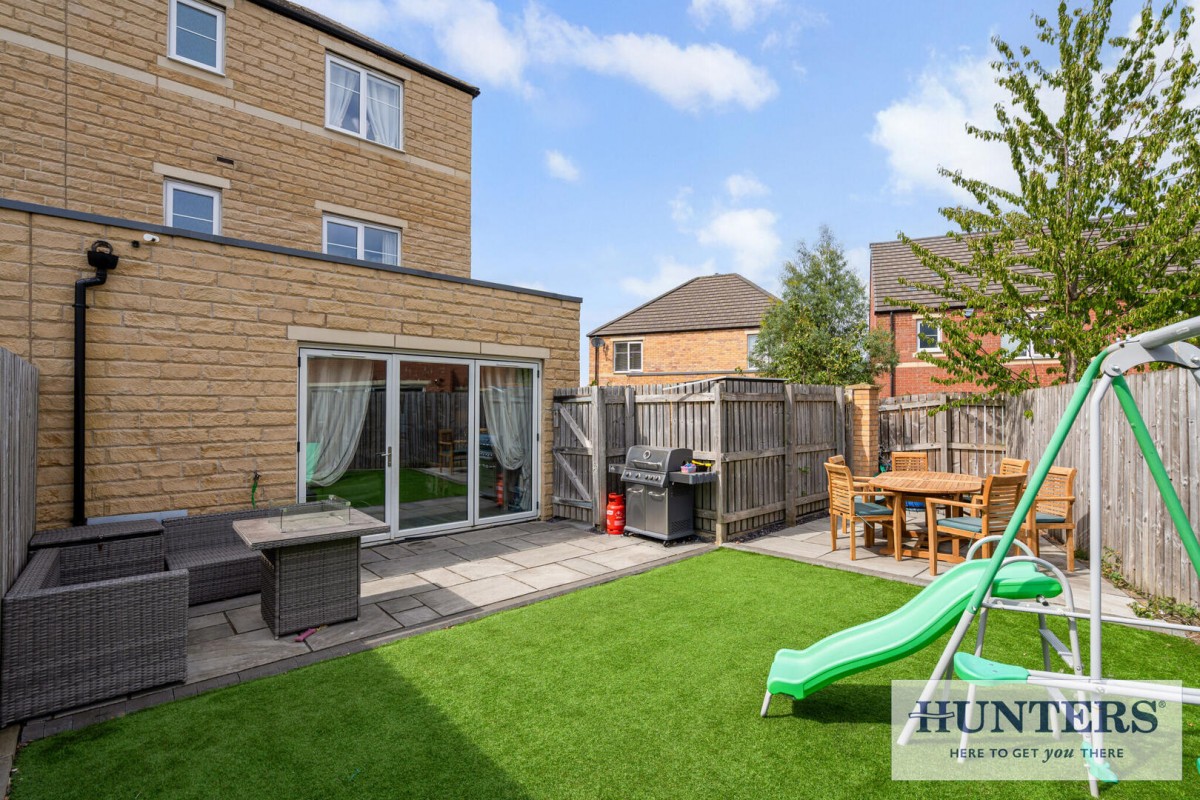 West Wood Close, Apperley Bridge, Bradford