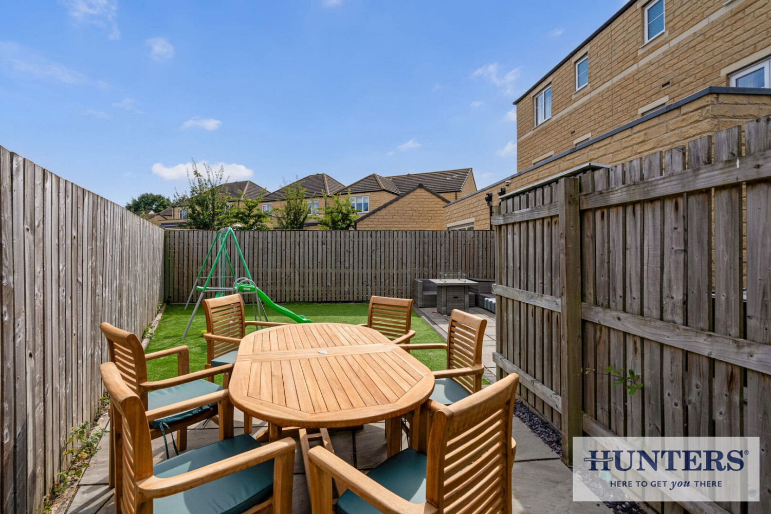 4 bedroom House for sale in West Wood Close, Apperley Bridge, Bradford