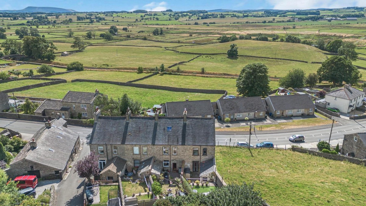 Hillcrest. Long Preston, Skipton