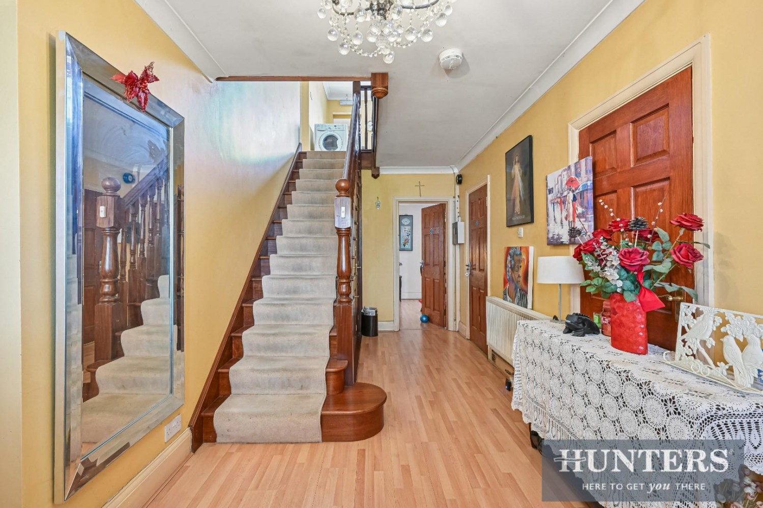 6 bedroom House for sale in South Lane, New Malden