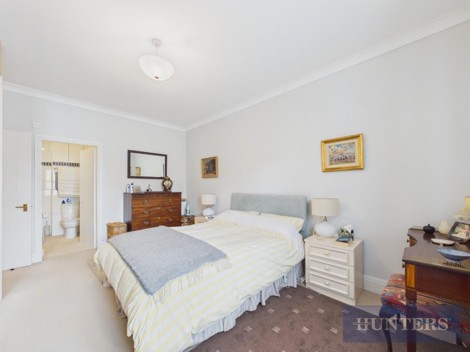 3 bedroom Flat for sale in Esplanade, Scarborough