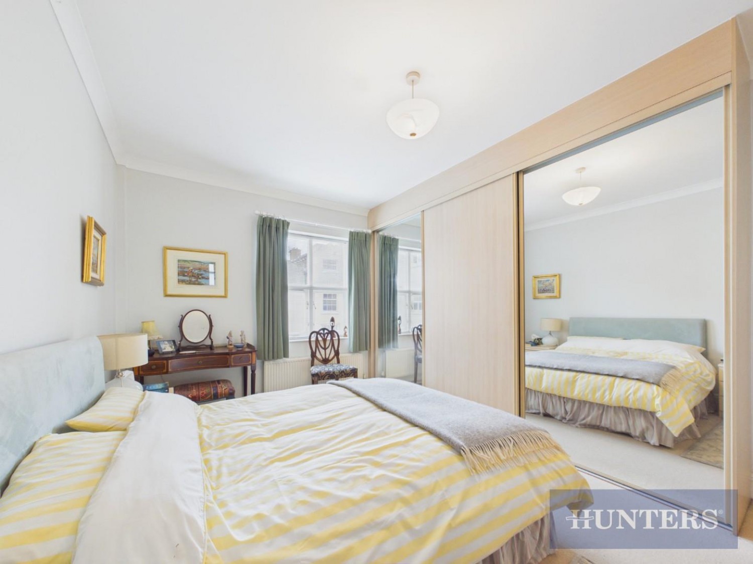3 bedroom Flat for sale in Esplanade, Scarborough