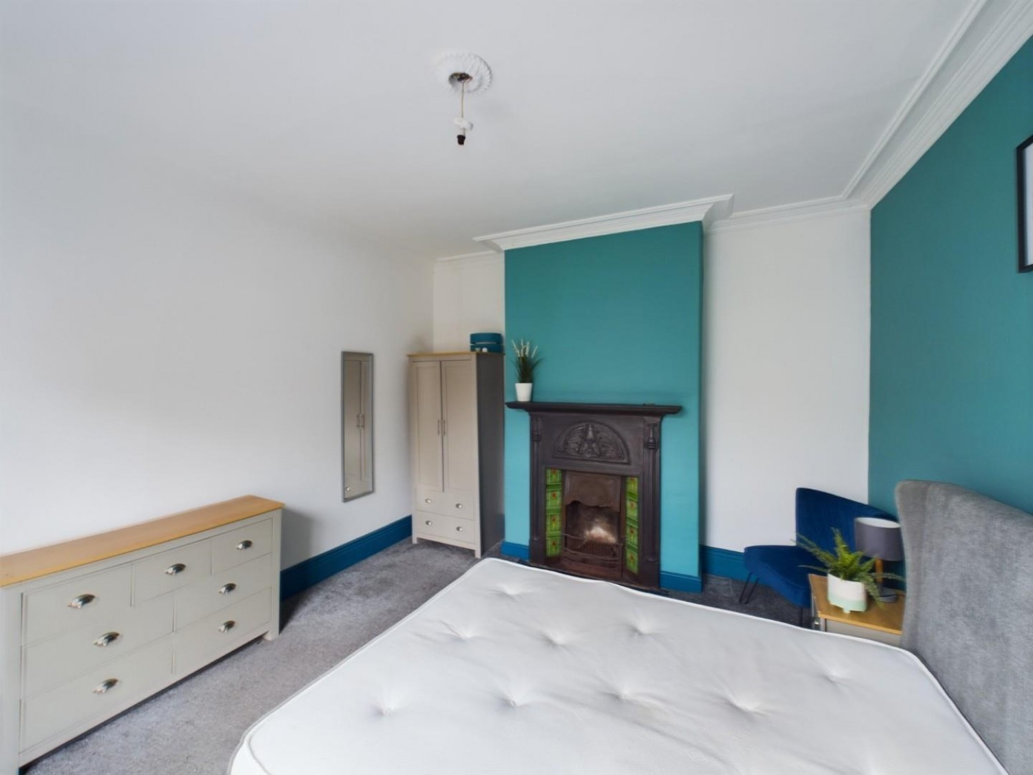 4 bedroom House for sale in Maxwell Way, Pitsmoor, S4