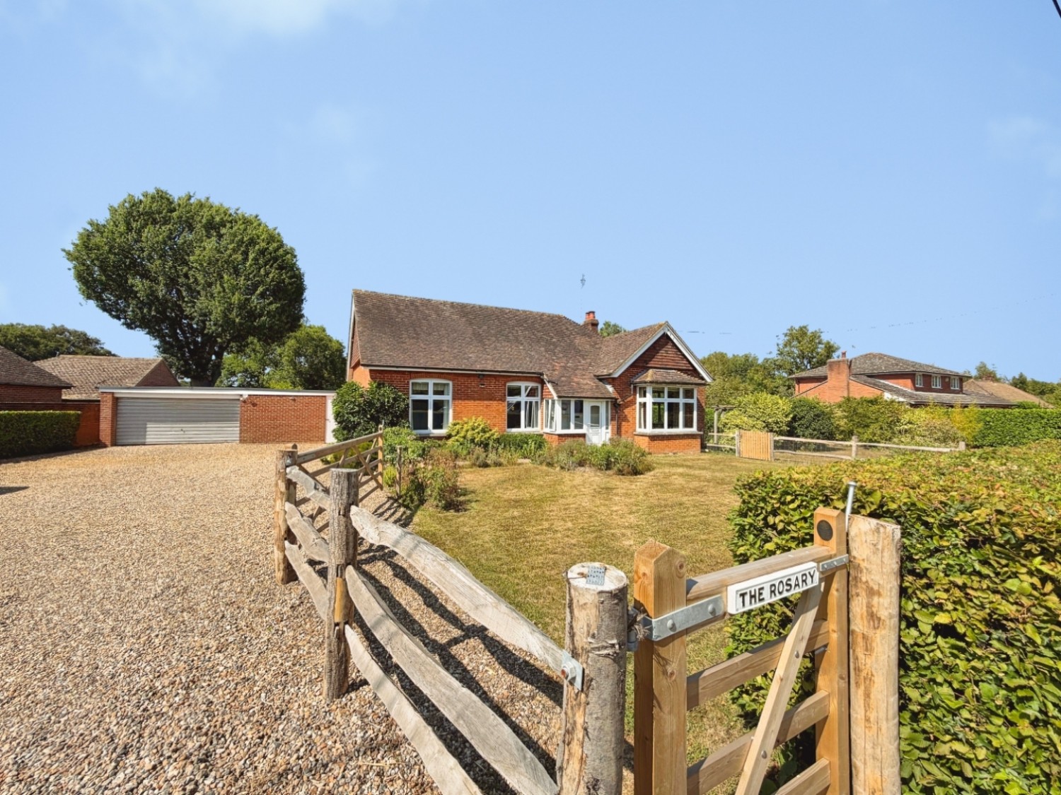 4 bedroom Bungalow for sale in BIDDENDEN ROAD, ST. MICHAELS