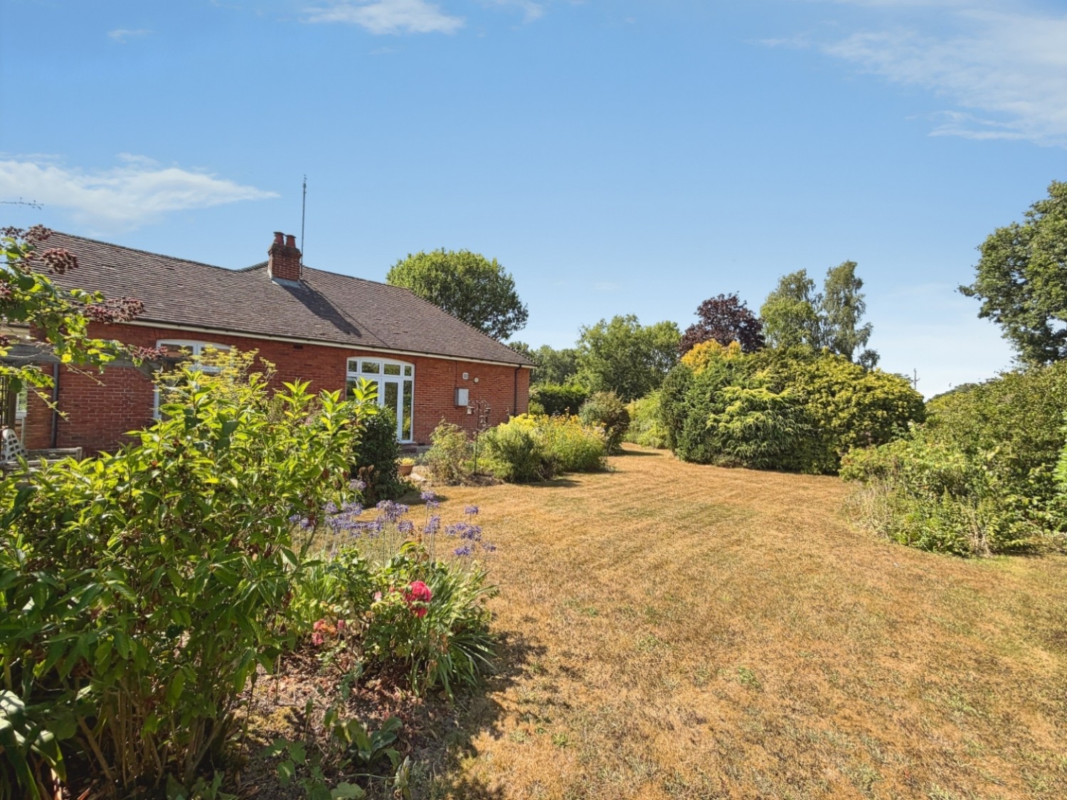 4 bedroom Bungalow for sale in BIDDENDEN ROAD, ST. MICHAELS