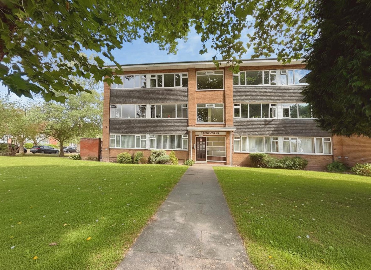 2 bedroom Flat for sale in Garrard Gardens, Sutton Coldfield