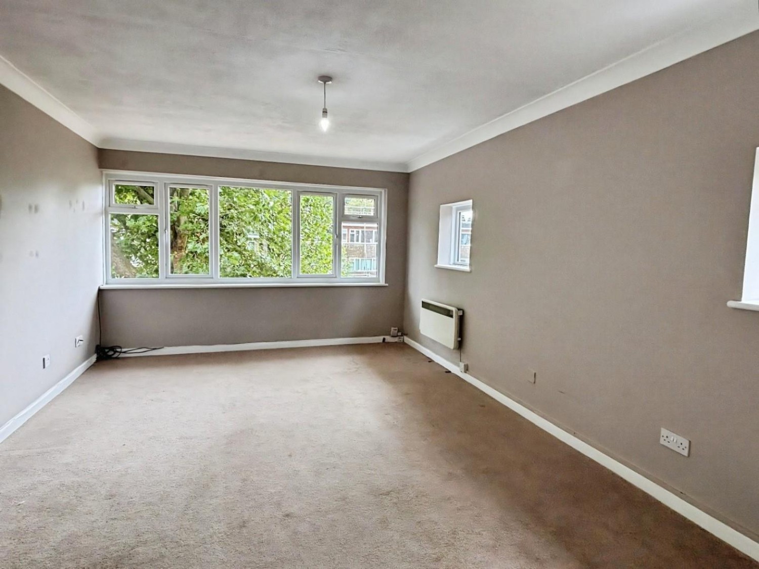 2 bedroom Flat for sale in Garrard Gardens, Sutton Coldfield