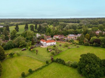 Fulmer Road, Fulmer